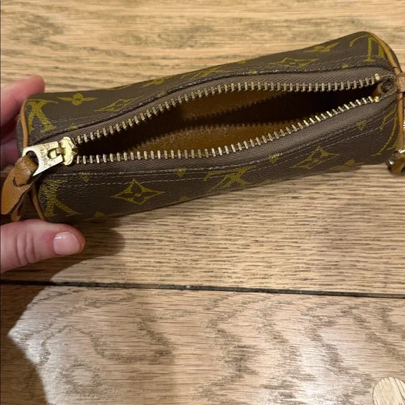 Louis Vuitton Monogram Brown Cylinder Wristlet - Picture 5 of 8